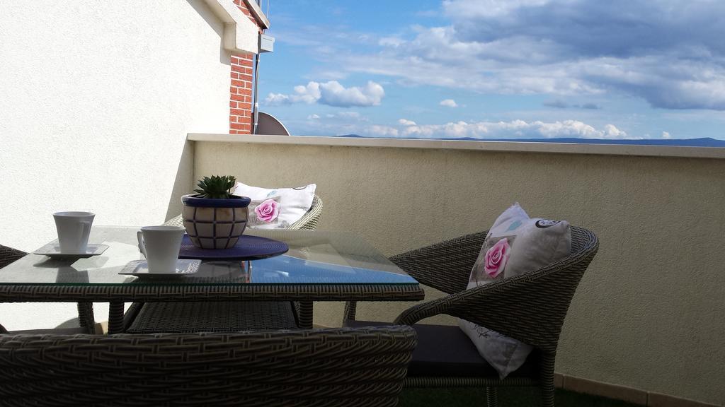 Apartments Benika Bol Pokój zdjęcie