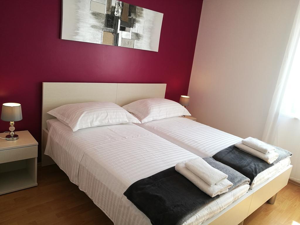 Apartments Benika Bol Zewnętrze zdjęcie