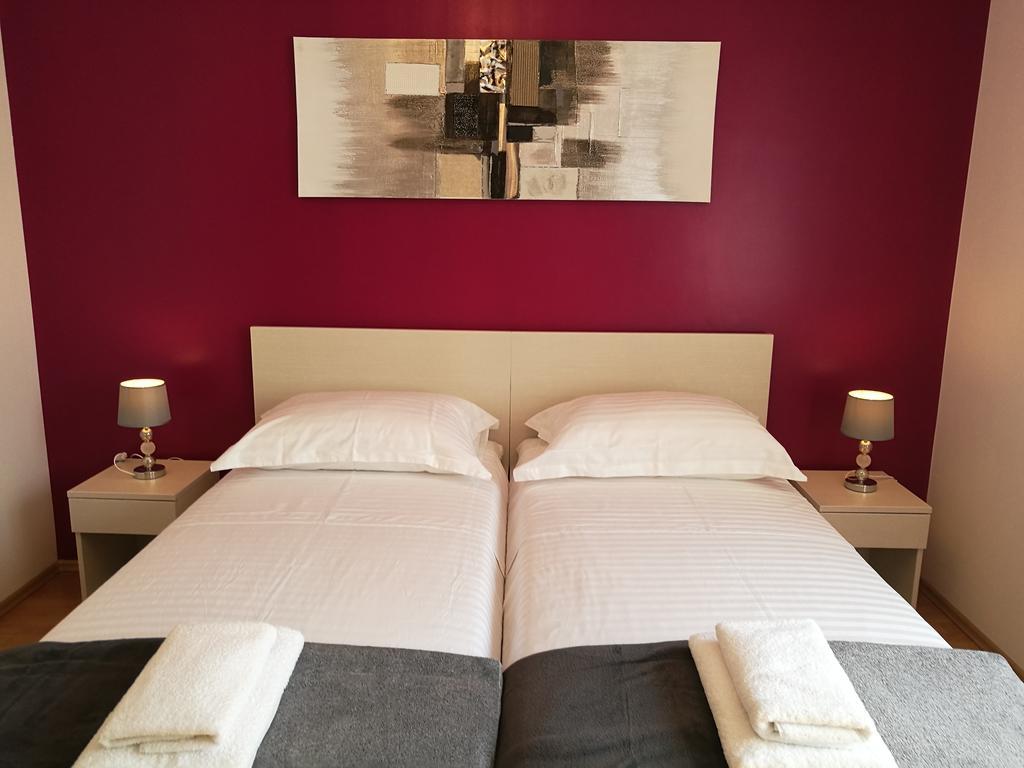 Apartments Benika Bol Zewnętrze zdjęcie