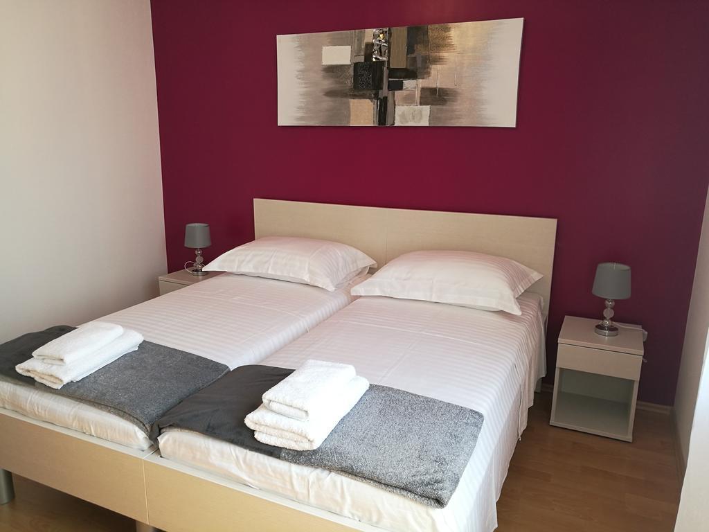Apartments Benika Bol Zewnętrze zdjęcie