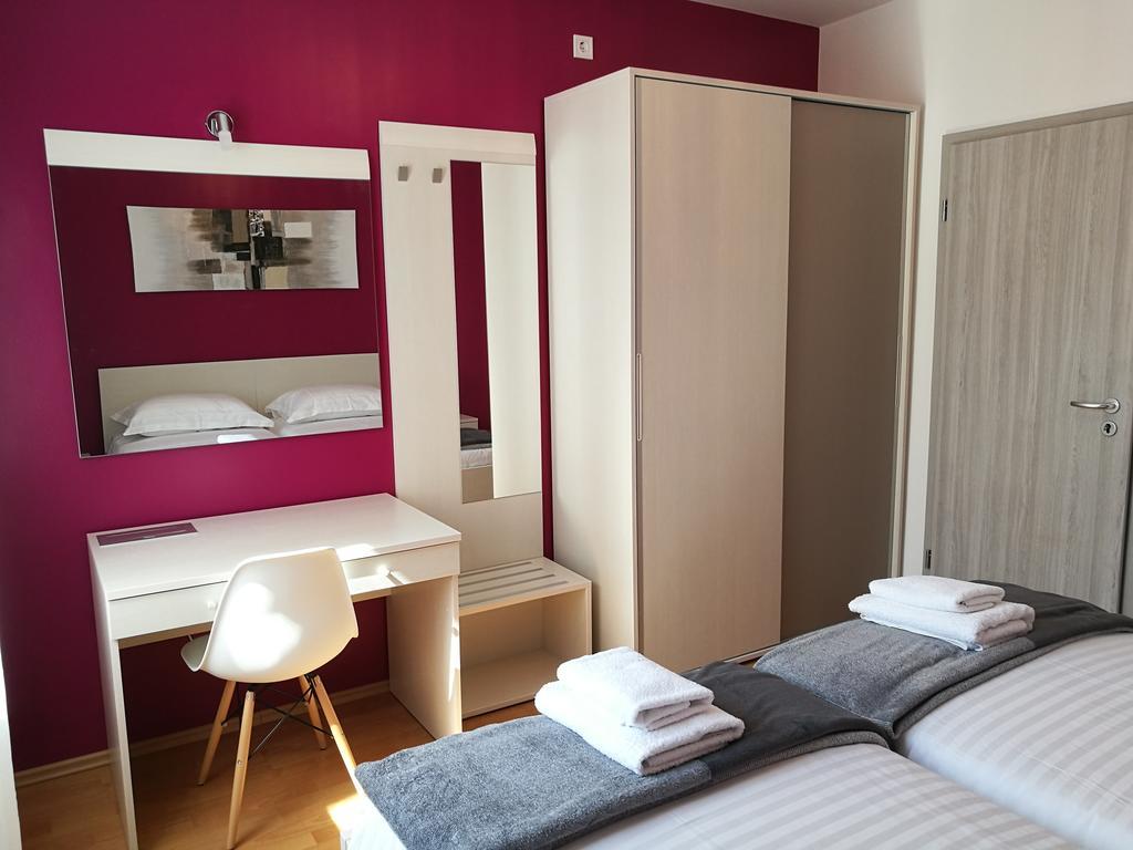 Apartments Benika Bol Zewnętrze zdjęcie