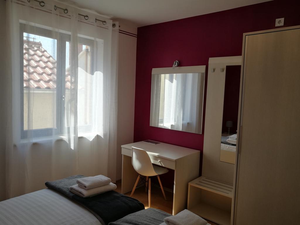 Apartments Benika Bol Zewnętrze zdjęcie