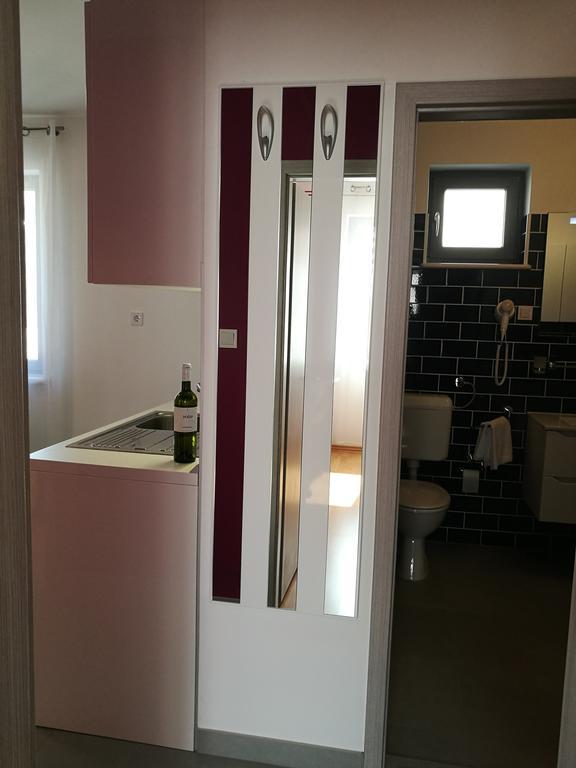 Apartments Benika Bol Zewnętrze zdjęcie
