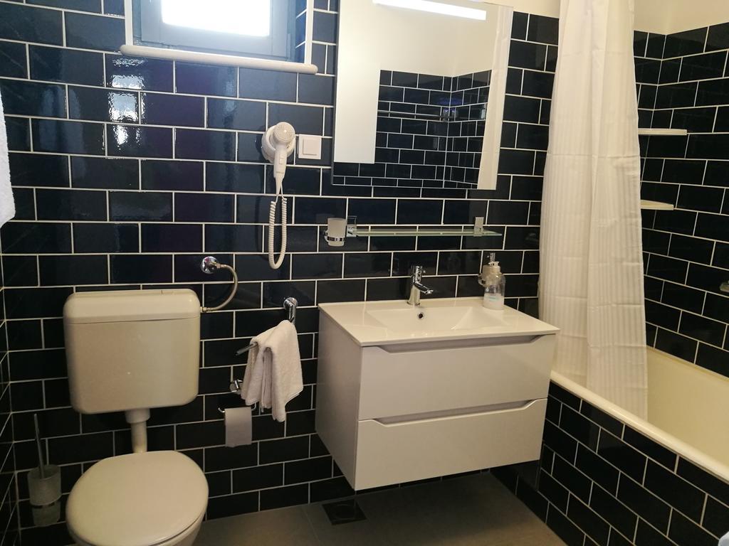 Apartments Benika Bol Zewnętrze zdjęcie