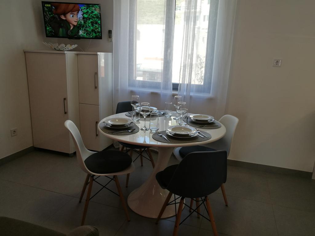 Apartments Benika Bol Zewnętrze zdjęcie