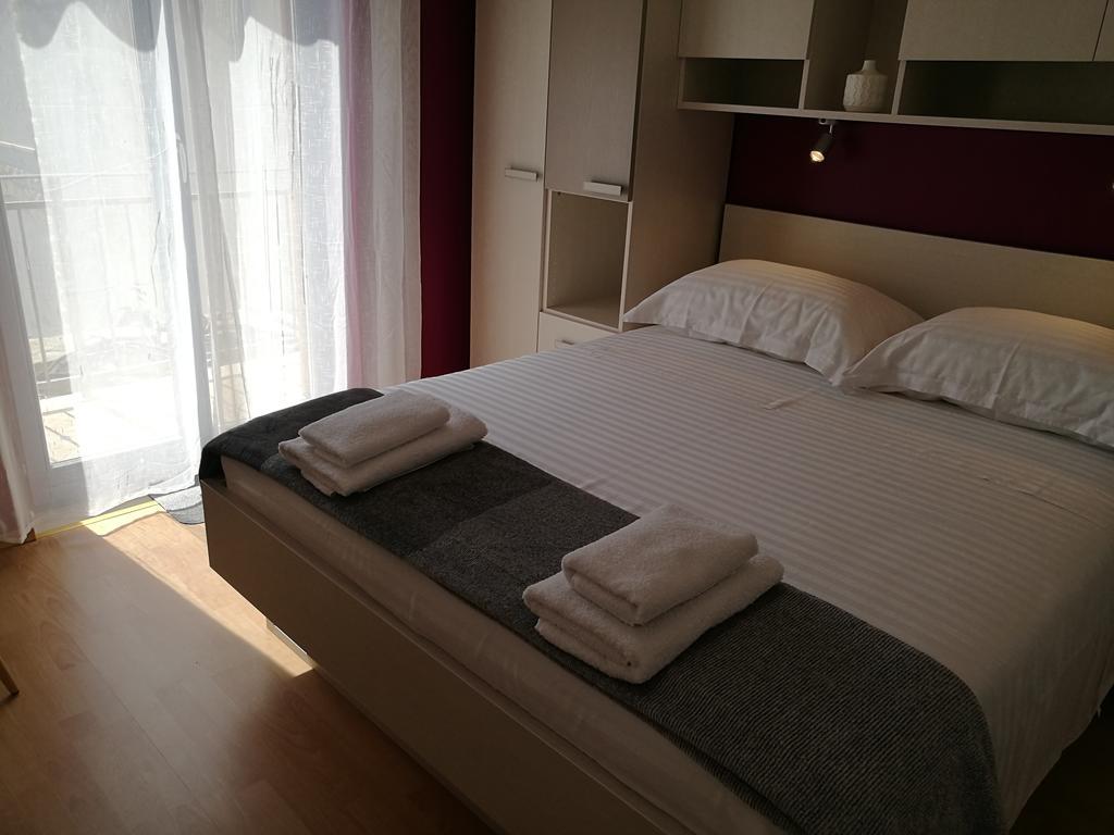 Apartments Benika Bol Zewnętrze zdjęcie