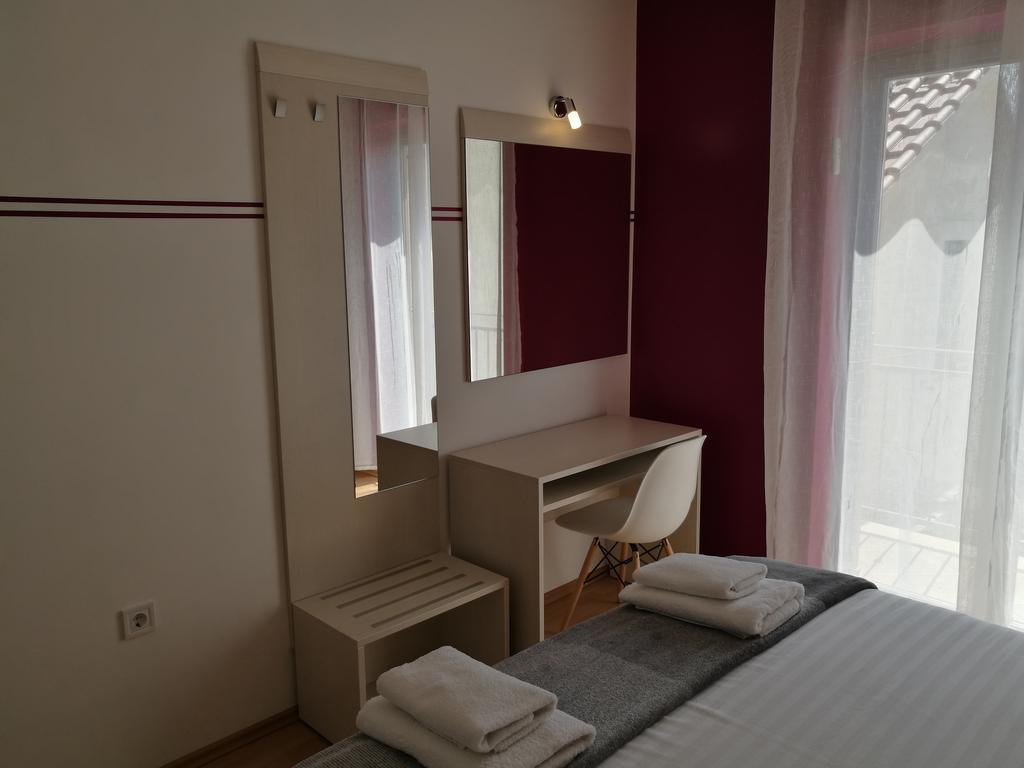 Apartments Benika Bol Zewnętrze zdjęcie